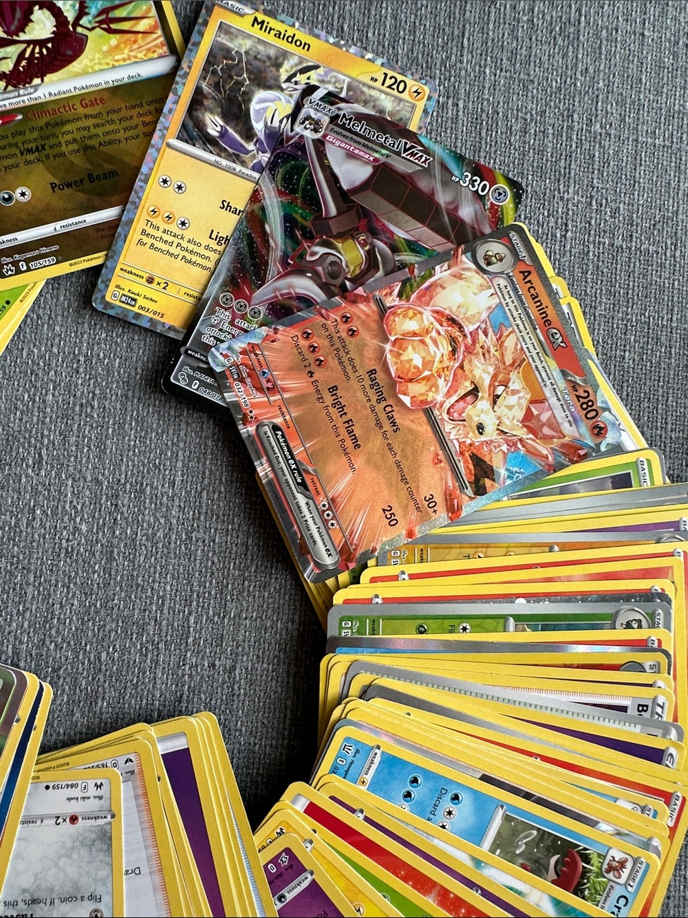 Pokemon Yellow-Bordered Trading Card Mix 99 card Pokémon lot - Picture 4 of 4
